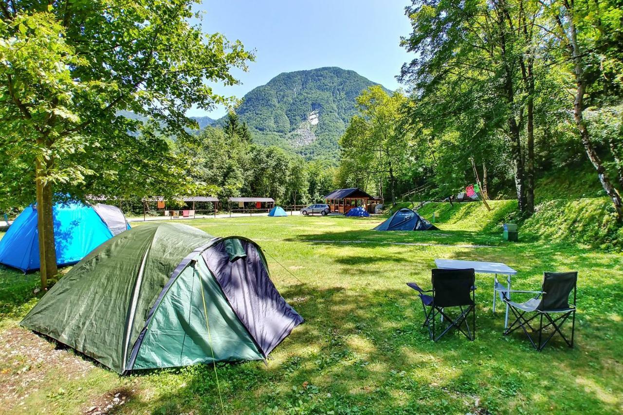 ホテルCamping Vodenca ボヴェツ エクステリア 写真